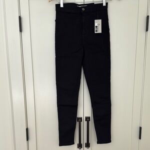 Women's Black High-Waisted Jeans